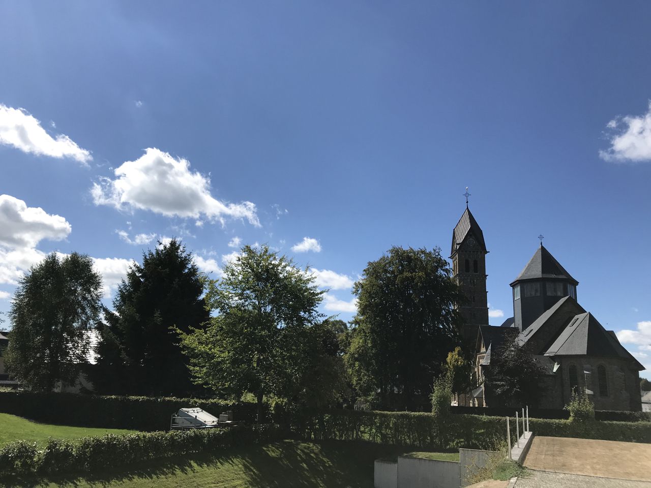 Bütgenbach Kirche